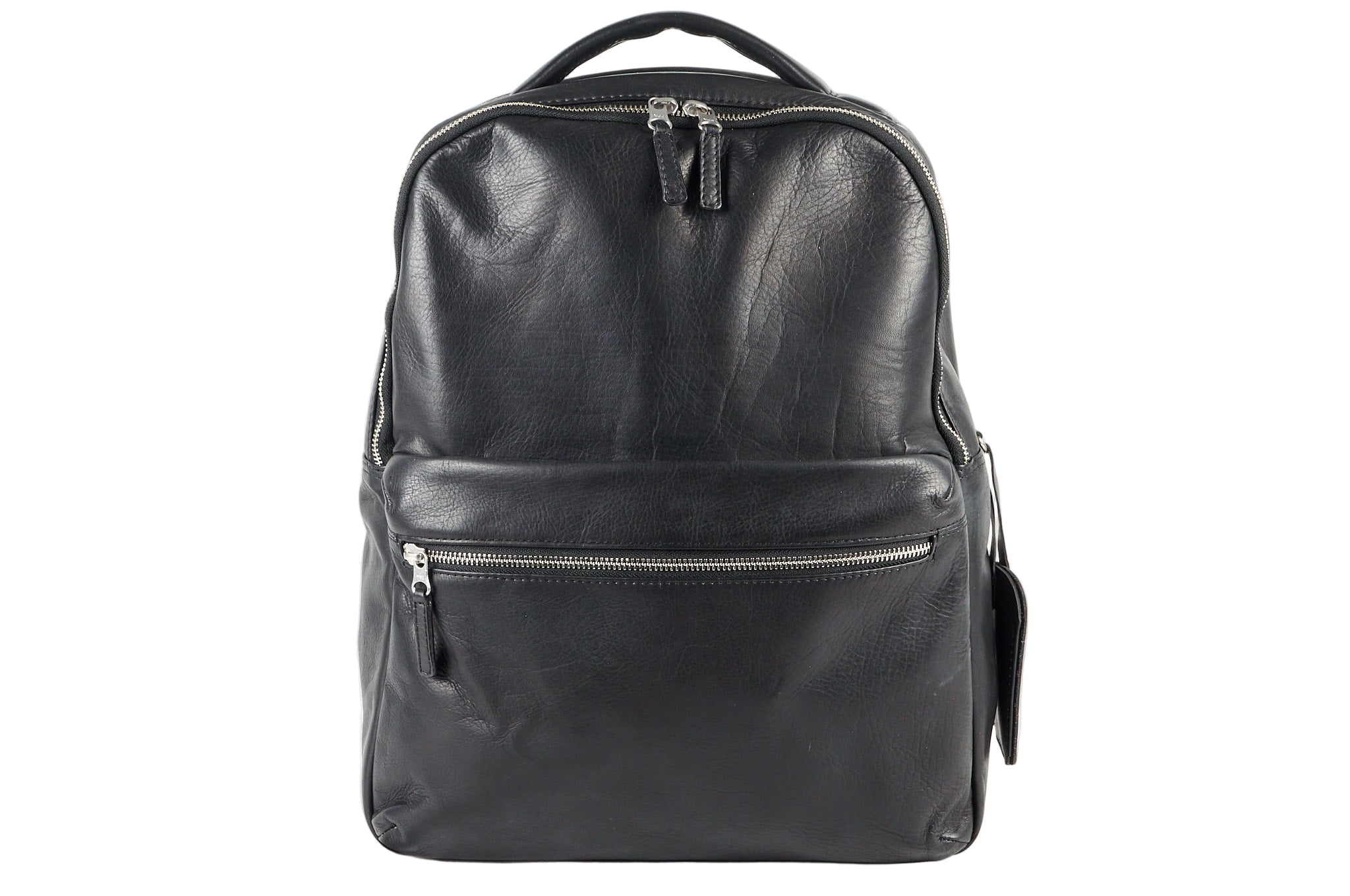 Morral de cuero negro modelo ROCKY de Quintero Outlet, visto de frente con bolsillo exterior.